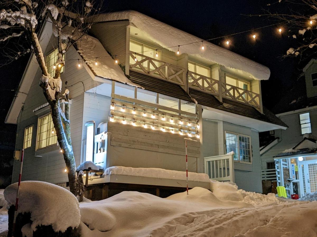 Villa Montblanc Hakuba Familia Exterior foto
